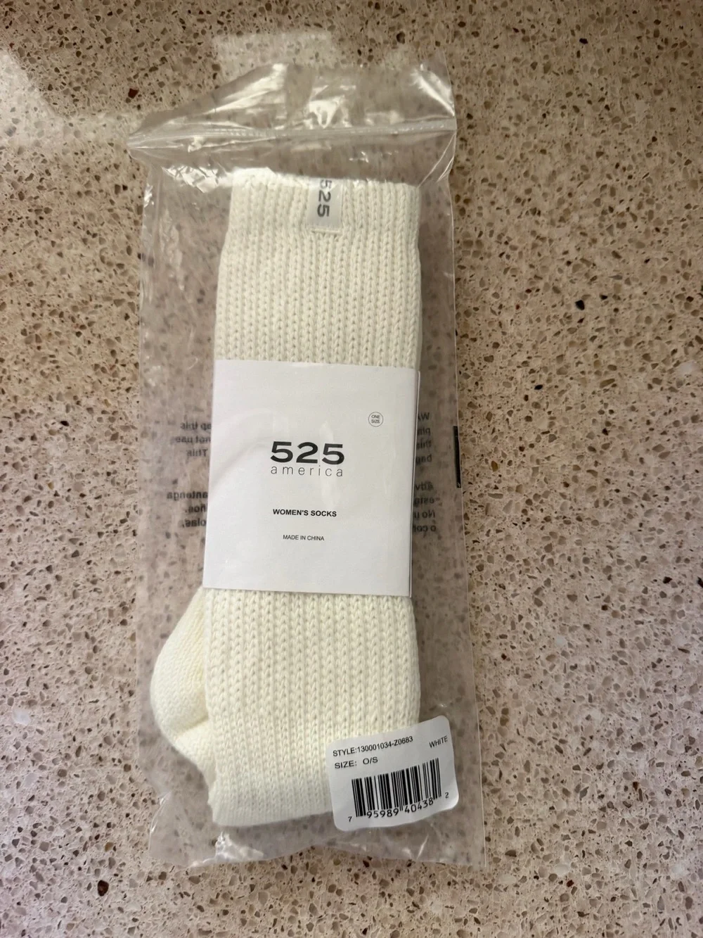 NWT 525 America Cotton Rib Knit Crew Socks in White